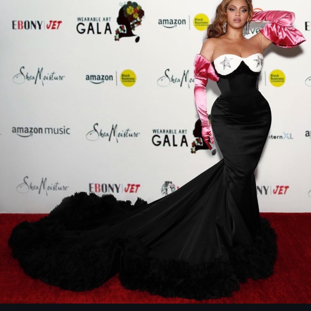 A custom Beyoncé Gucci gown